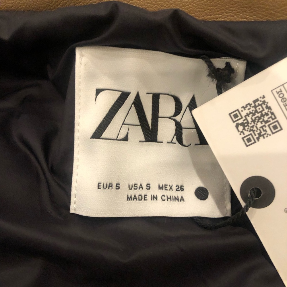 NWT Zara Women’s Oversized Faux Leather Puffer Vest - Picture 7 of 11